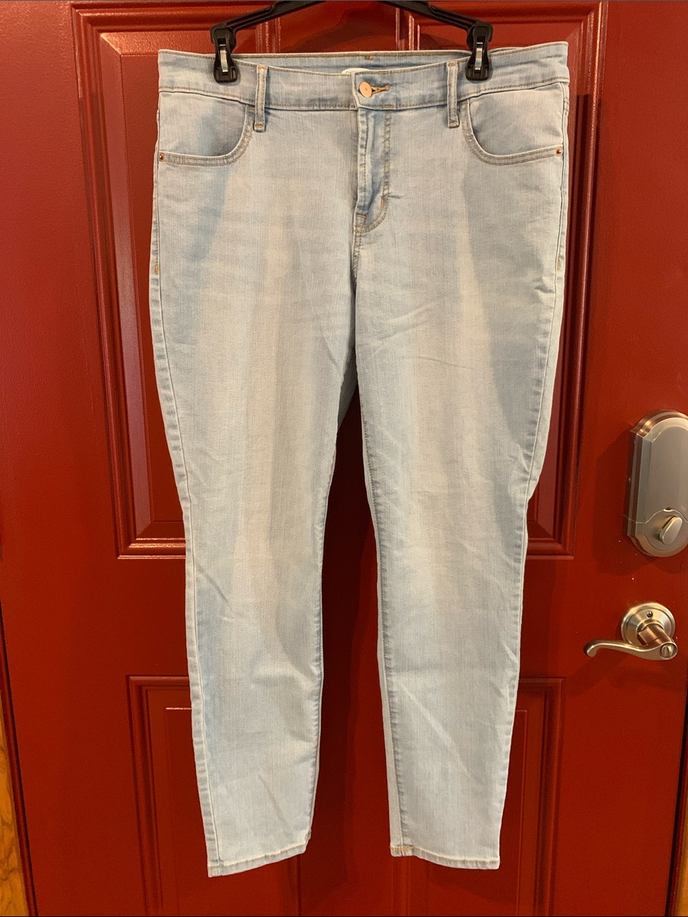 Old Navy Light Blue Women’s Skinny Jeans